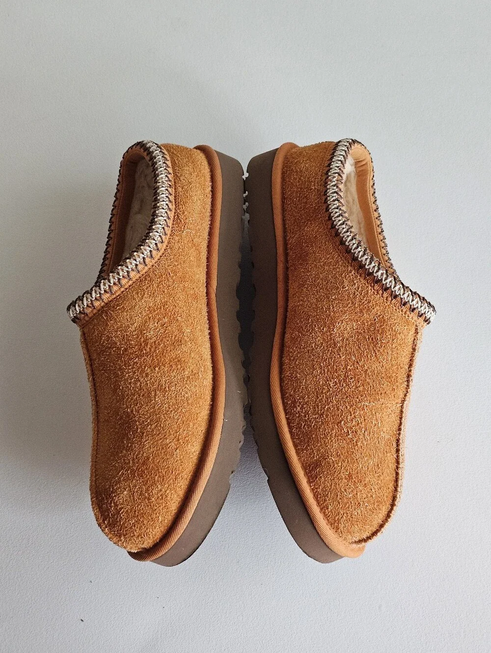 UGG Tasman Shaggy Suede Slippers Dark Apricot Men’s Size 12 Like New Box